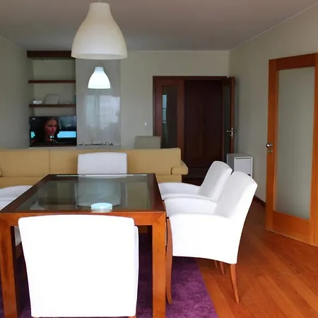 R. De Almeiriga Norte Apartamento